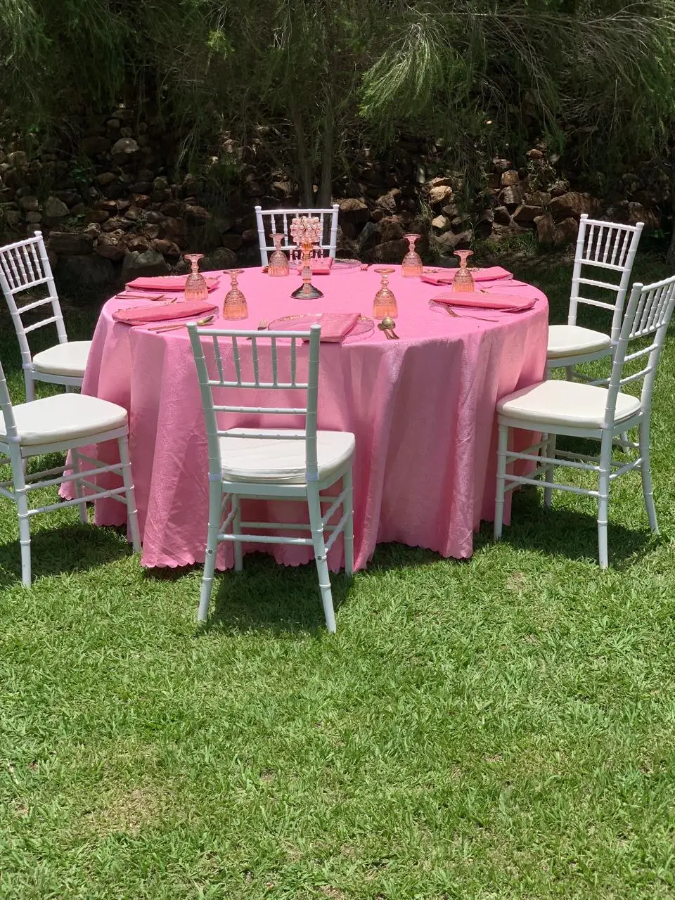 Outdoor dining & event set ups in machakos – Photo 1